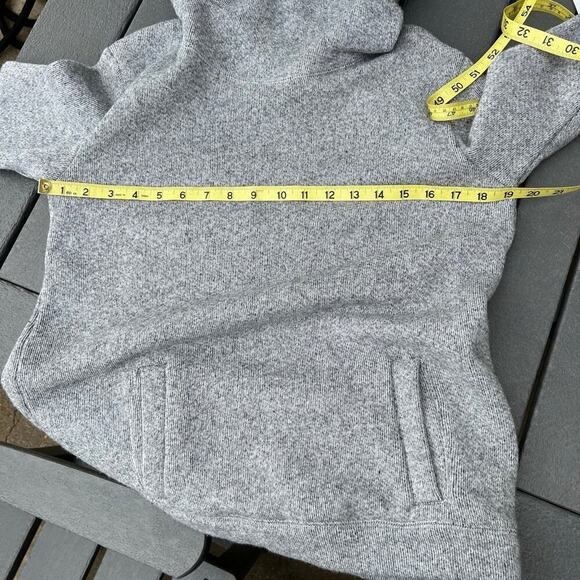 Under Armor women’s size S, loose, full zip, hoodie jacket - Picture 8 of 10